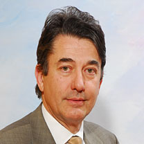 Claudio Todaro consultor Douglas McEncroe Group